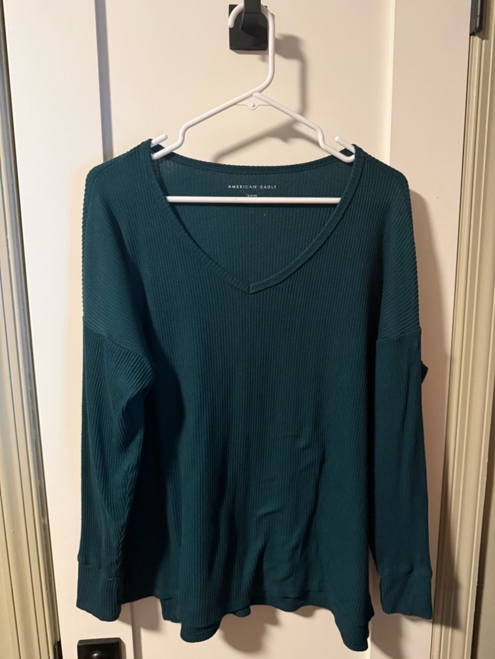 American Eagle Outfitters Teal Long Sleeve V-Neck Top